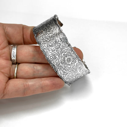 Silver Cuff Bracelet with Vintage Flower Pattern