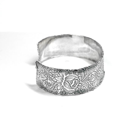 Vintage Flower Pattern Silver Cuff Bracelet 3/4 inch